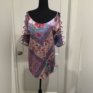 Multi color floral pattern soft shirt